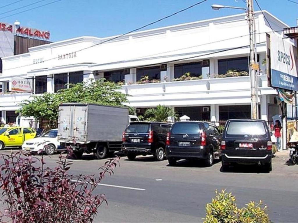 Hotel Santosa Malang Exterior foto
